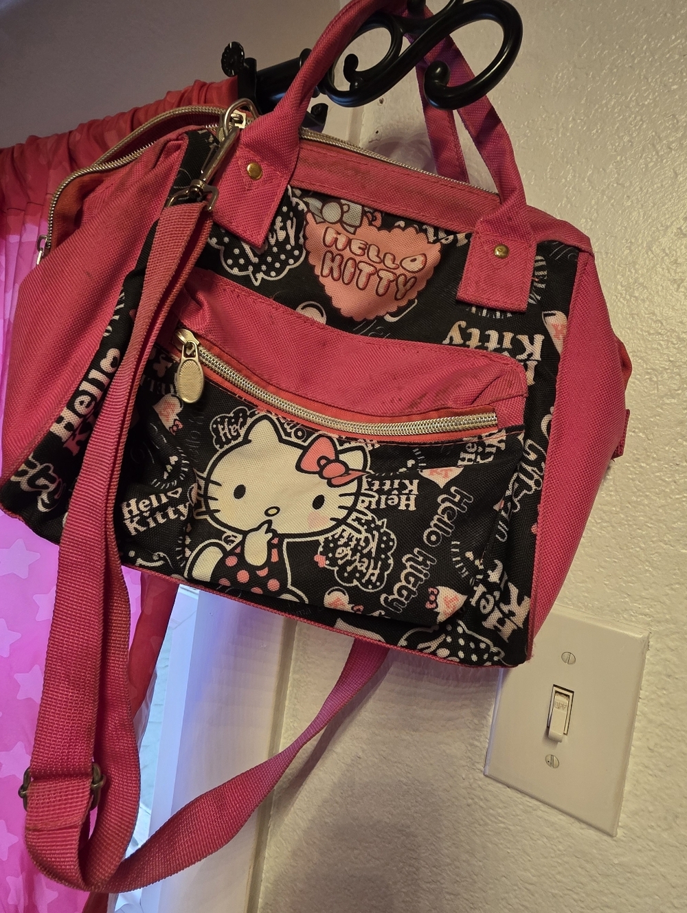 Hello Kitty Makeup Lunch Or Paint Bag